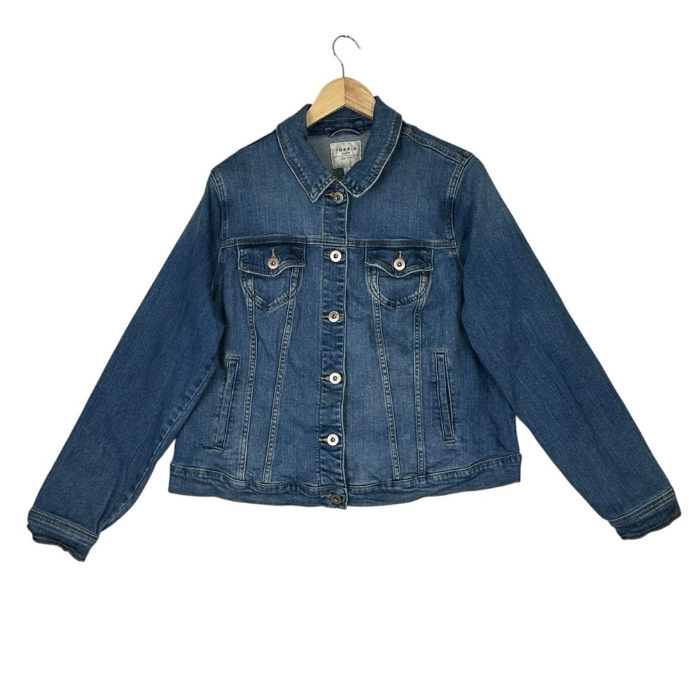 Torrid Women's Denim Jacket with Button Front Size 2